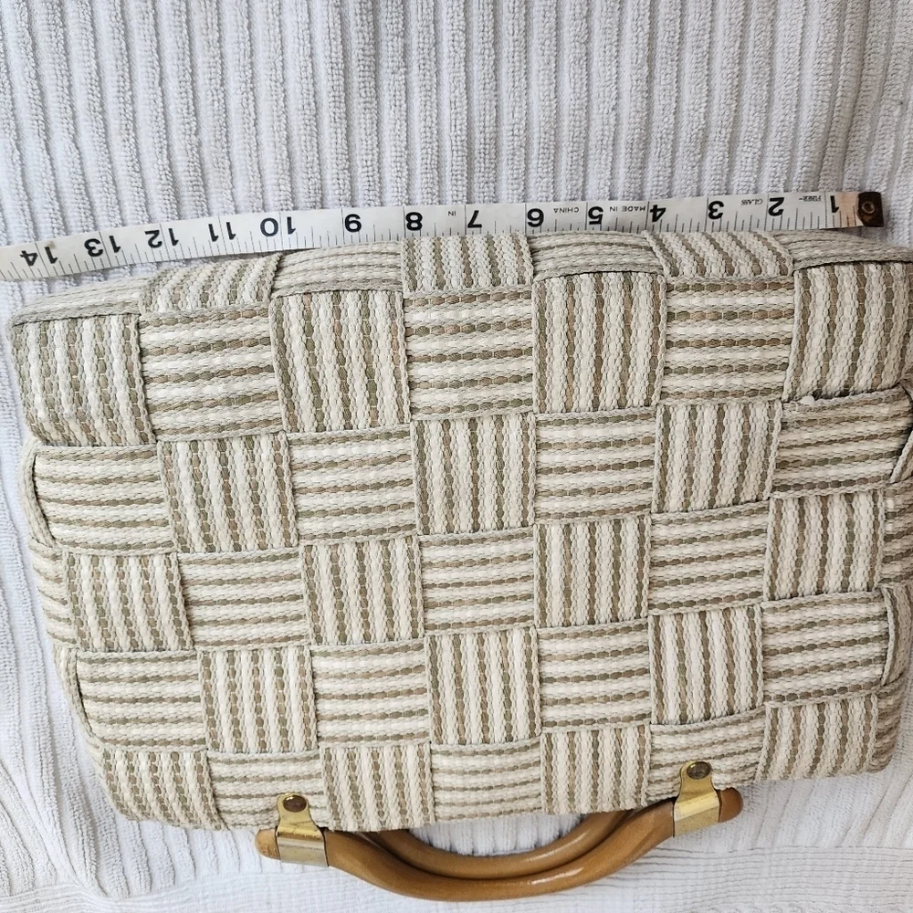 Carabella Vintage Italian Woven Cream Color Wooden Handle Women's Bag